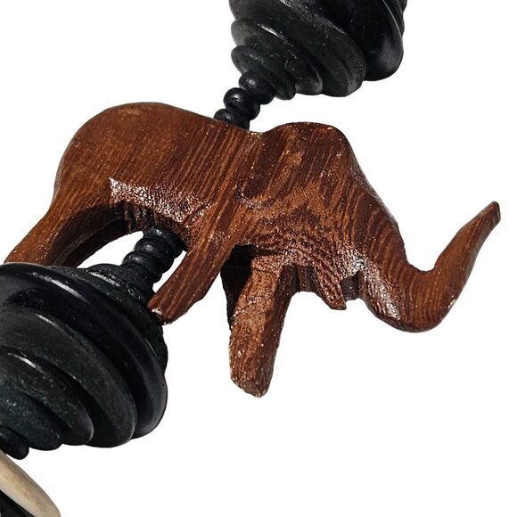 African Safari Hand Carved Wooden Necklace Lion Elephant Black White Disc Beaded - Picture 2 of 5
